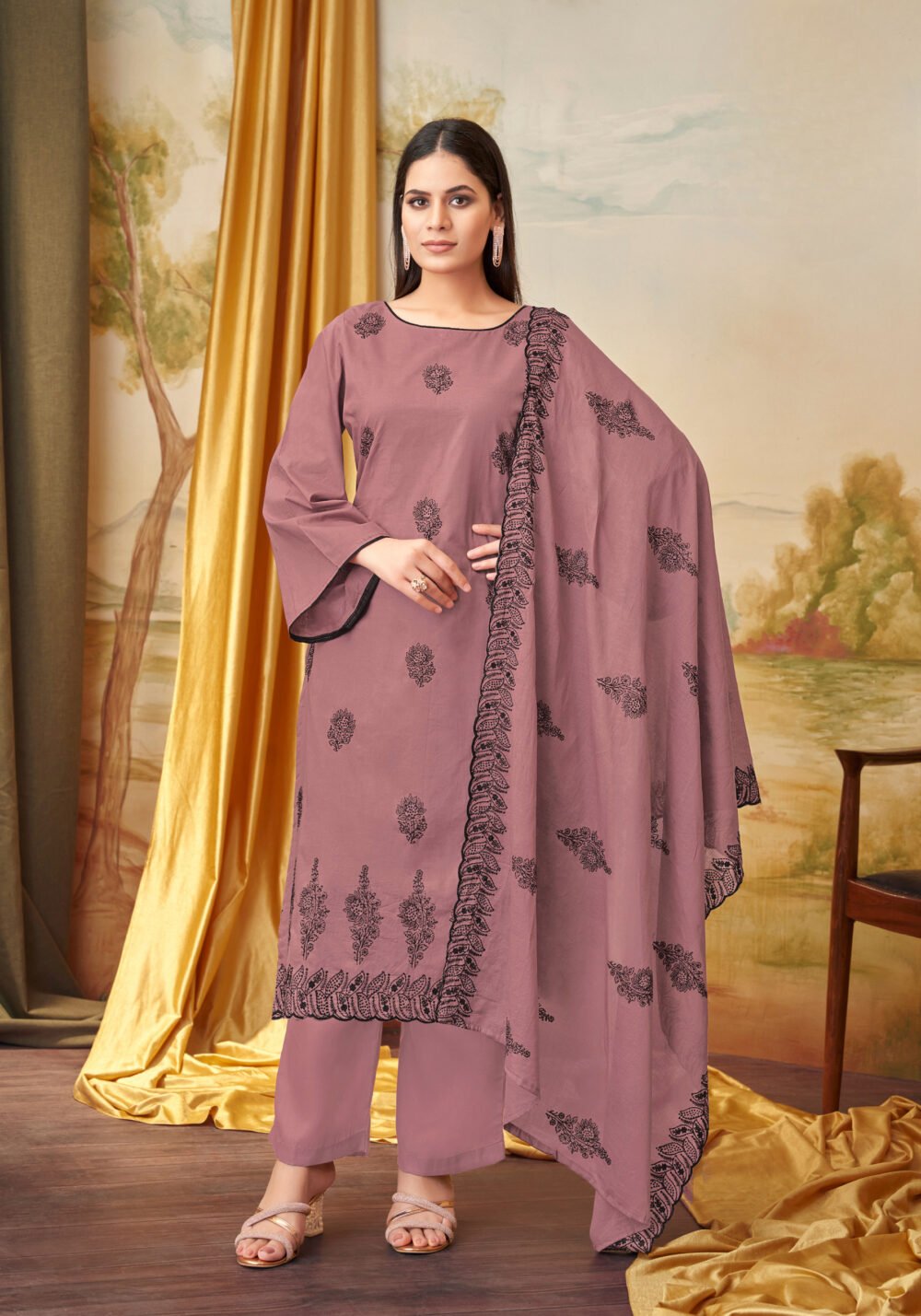 Launches its New Designer Suits :MULBEERY - Image 8