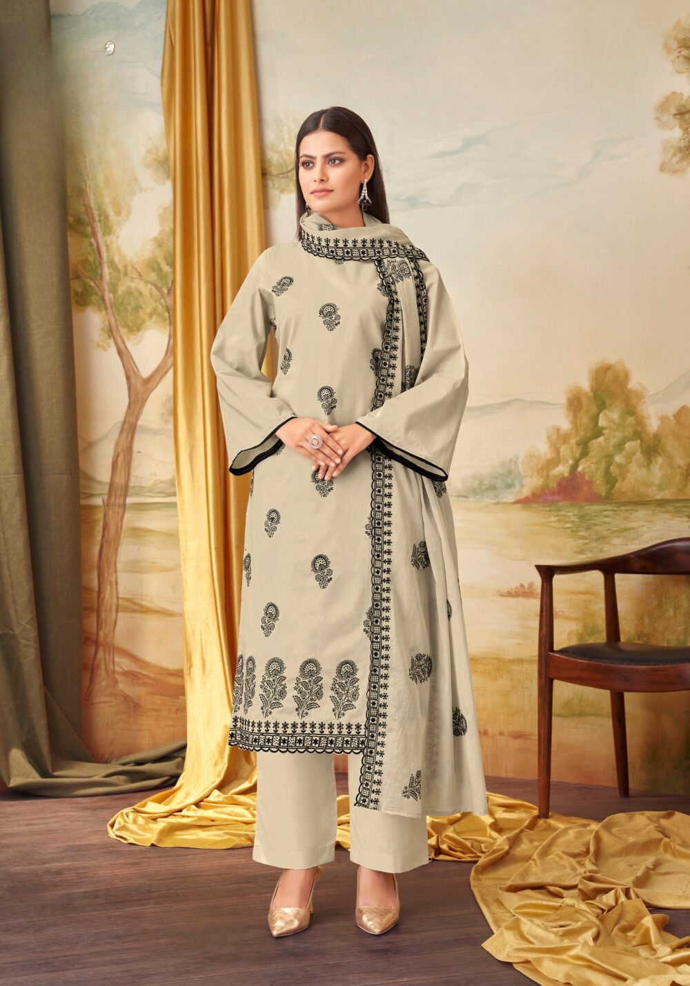 Launches its New Designer Suits :MULBEERY - Image 7