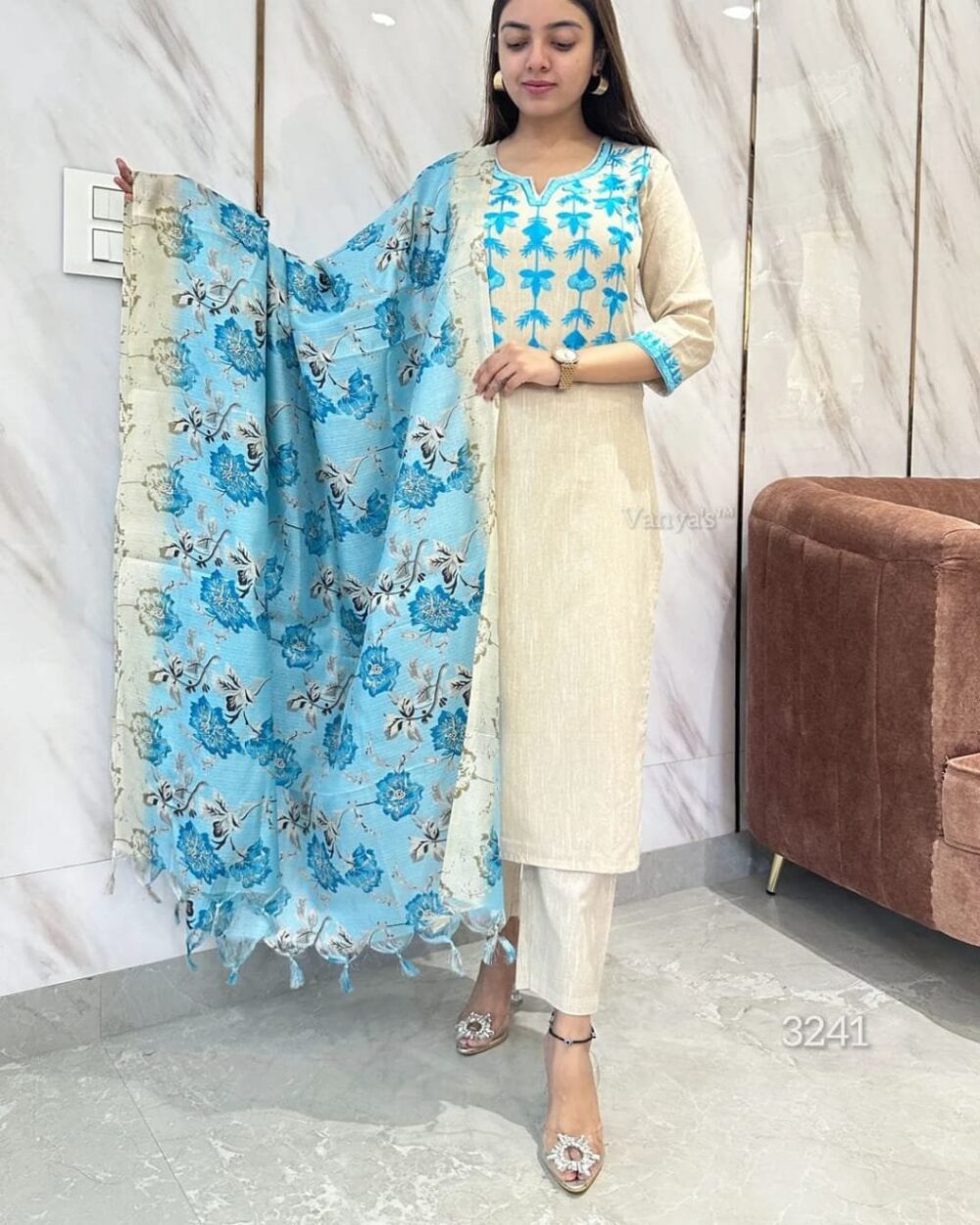 Makes an enticing appearance at traditional events by wearing this handloom south cotton kurta pant and khadi silk Dupatta set from Vc Fashion. It comes with handloom straight cut  kurta with resham thread aari heavy embroidery  team it with high ankle pants. Style this set with jhumkas and mule heels to complete the look .