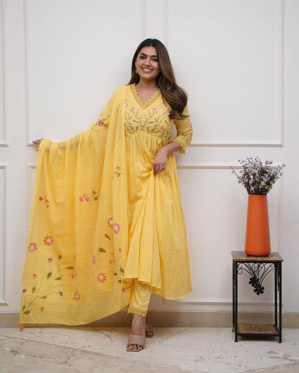 Featuring beautiful embroidery with suqes Heavy  Suit which is beautifully decorated  It is paired with matching pants* - Image 8
