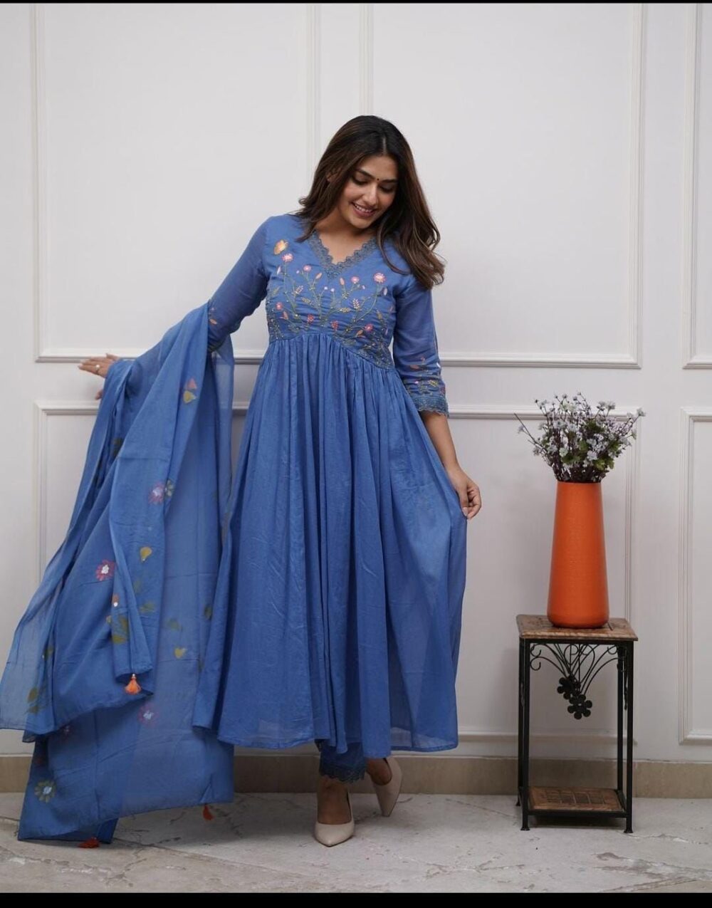 Featuring beautiful embroidery with suqes Heavy  Suit which is beautifully decorated  It is paired with matching pants* - Image 9