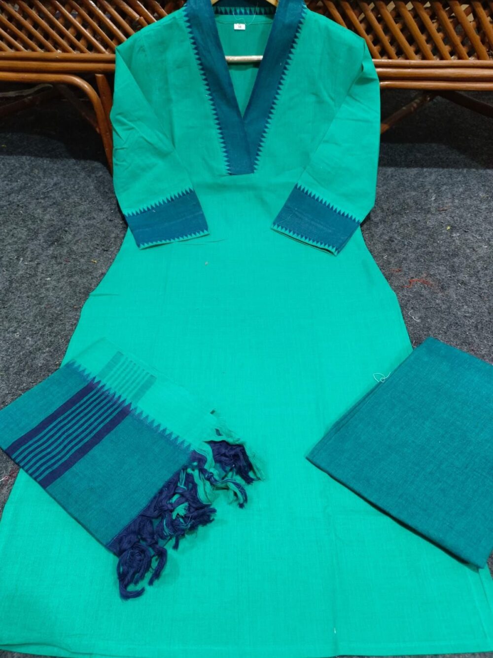 Product*premium South cotton handloom kurti with temple border on yoke and sleeves Paried with handloom cotton pants and dupatta* - Image 8