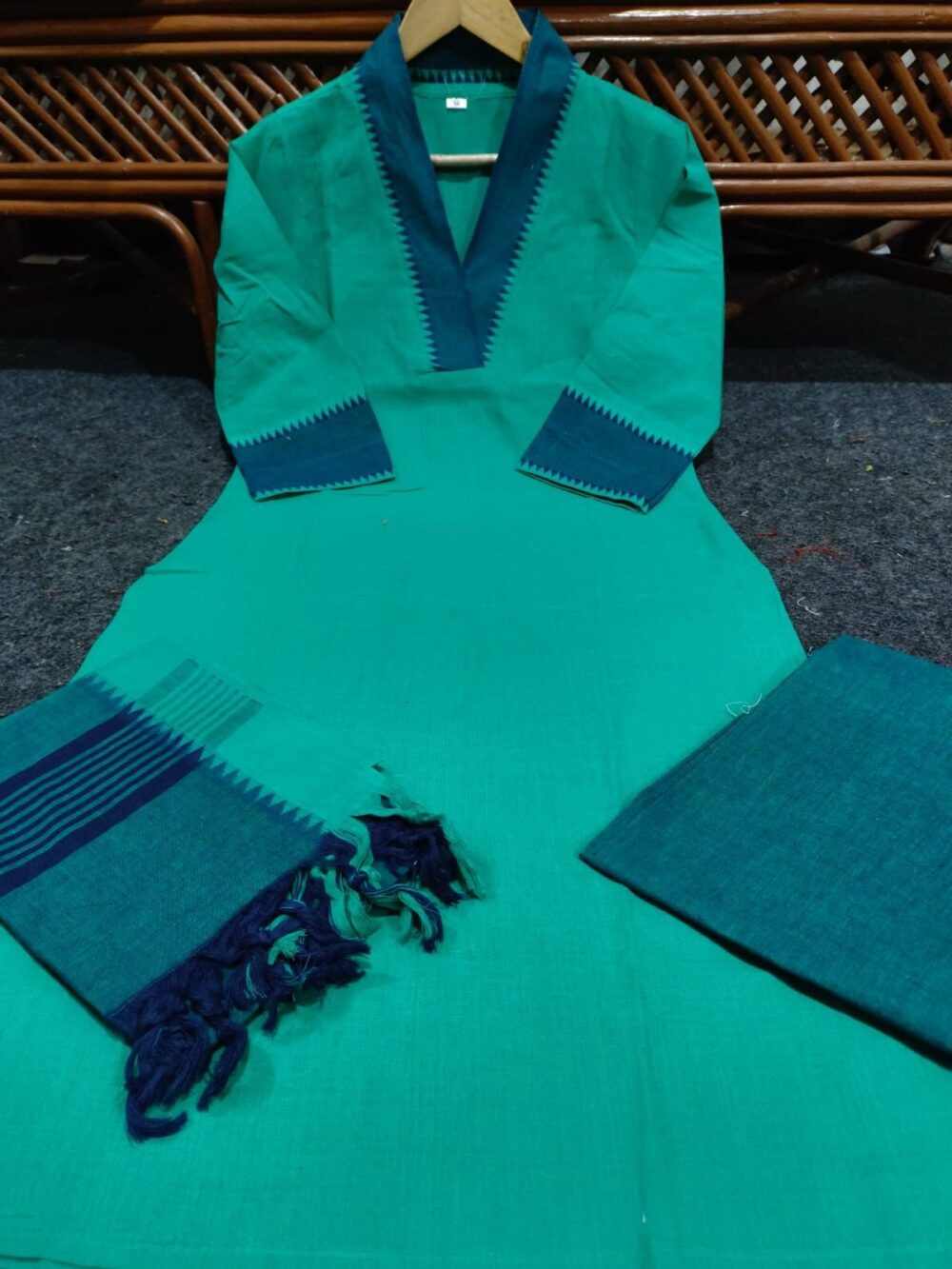 Product*premium South cotton handloom kurti with temple border on yoke and sleeves Paried with handloom cotton pants and dupatta* - Image 7