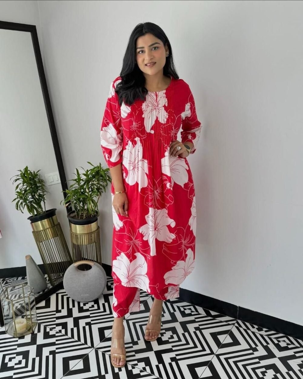 *🌹Welcome summer with this beautiful design we have launch A Beautiful kurti pent Design for Gorgeous ladies🌹* - Image 5
