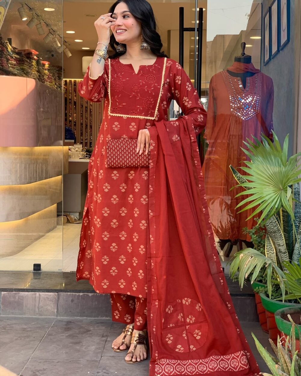 *Original Quality Products*

💃💃💃 *Premium Heavy Cotton Full Printer Dress With Printed Pant Handwork With Primium Malmal Printed Dupatta* - Image 5