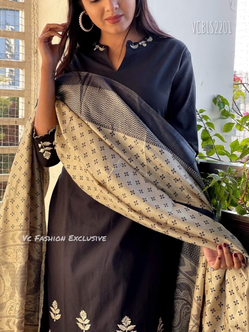 Another hit Black cotton embroidery outfit - Image 8