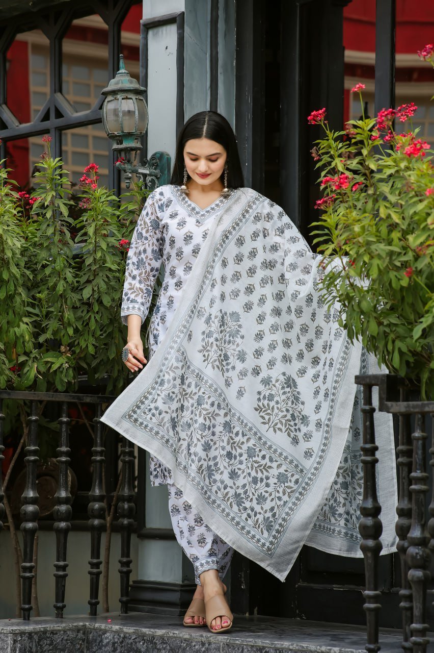 ๐ One More Most Beautiful and Attractive Catalog Add ๐
๐ KURTI WITH PANT & DUPATTA๐ - Image 4