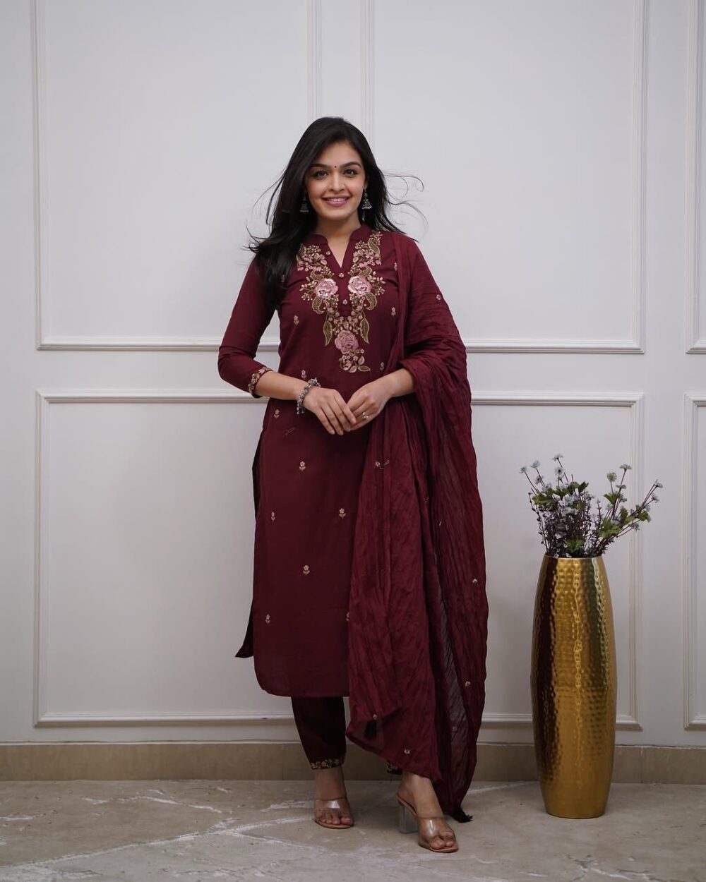 Beautiful pure cotton 60-60 super dying embroidery suit set.paired up with cotton pant and malmal cotton dupatta with tusels.