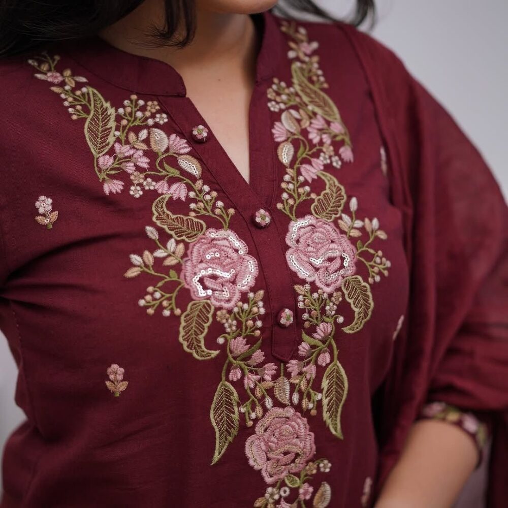 Beautiful pure cotton 60-60 super dying embroidery suit set.paired up with cotton pant and malmal cotton dupatta with tusels. - Image 4