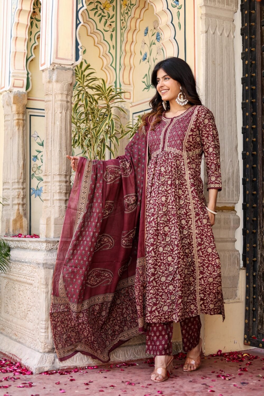 *New launch* 

Beautiful cotton Kurti, pant and dupatta set