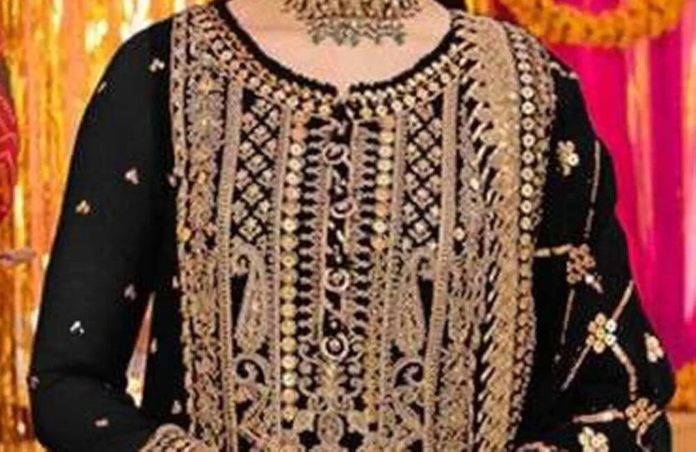 This beautiful Georgette embroidery straight salwar suit set seems like a great option for evening wear. - Image 17