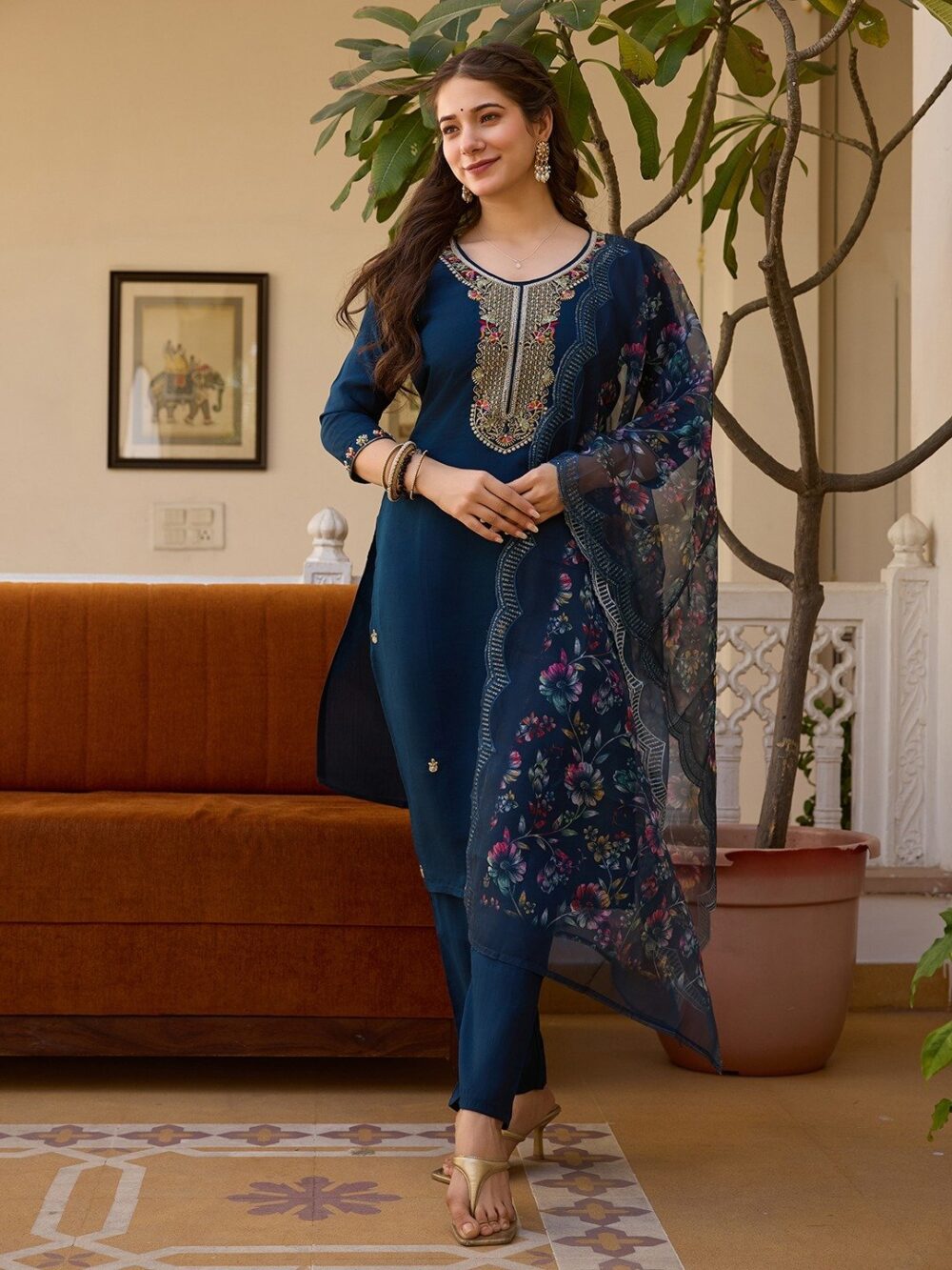 This kurti with pant and dupatta set seems like a stunning and elegant outfit. - Image 2