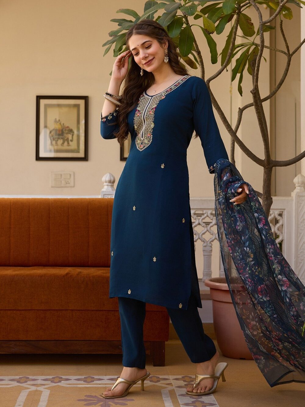 This kurti with pant and dupatta set seems like a stunning and elegant outfit. - Image 5