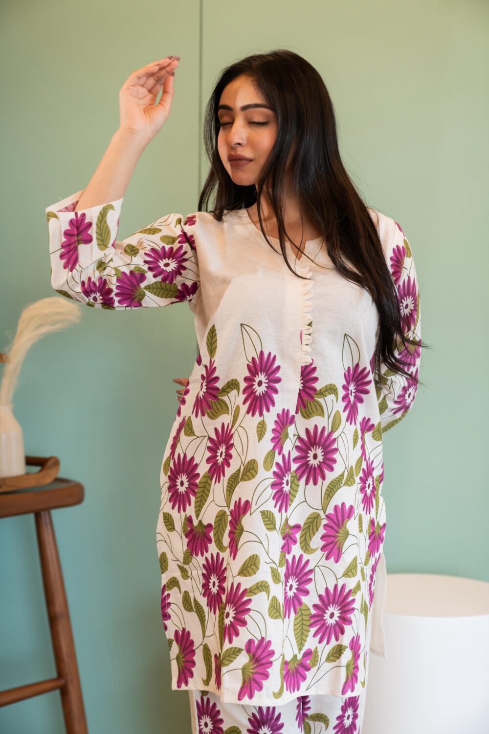 This Coord Set set seems like a great option for everyday wear. - Image 16