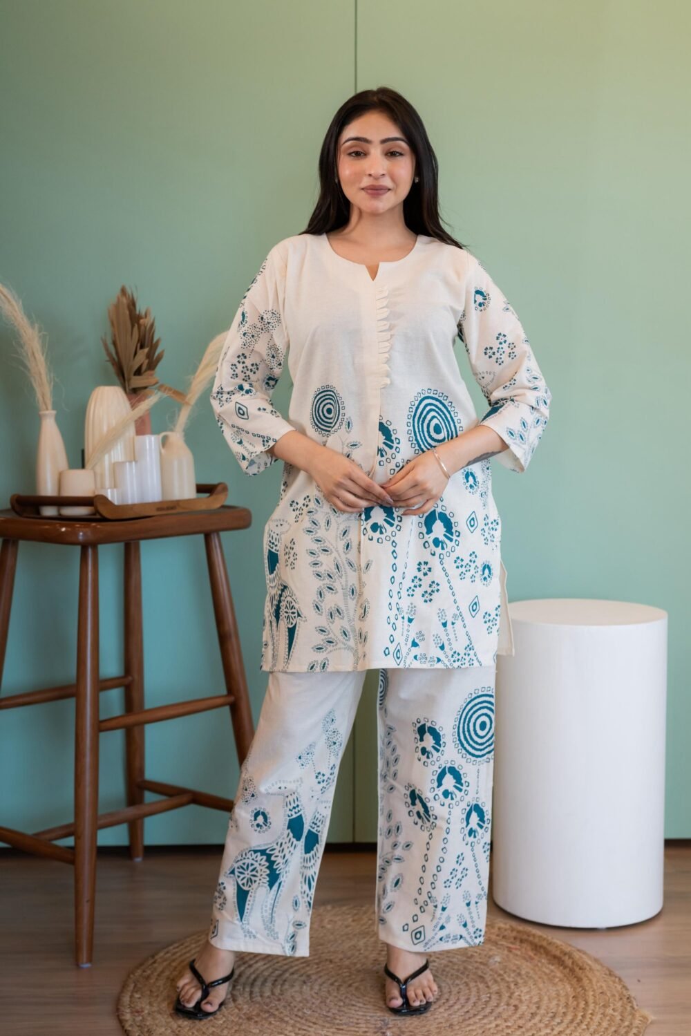This Coord Set set seems like a great option for everyday wear. - Image 19
