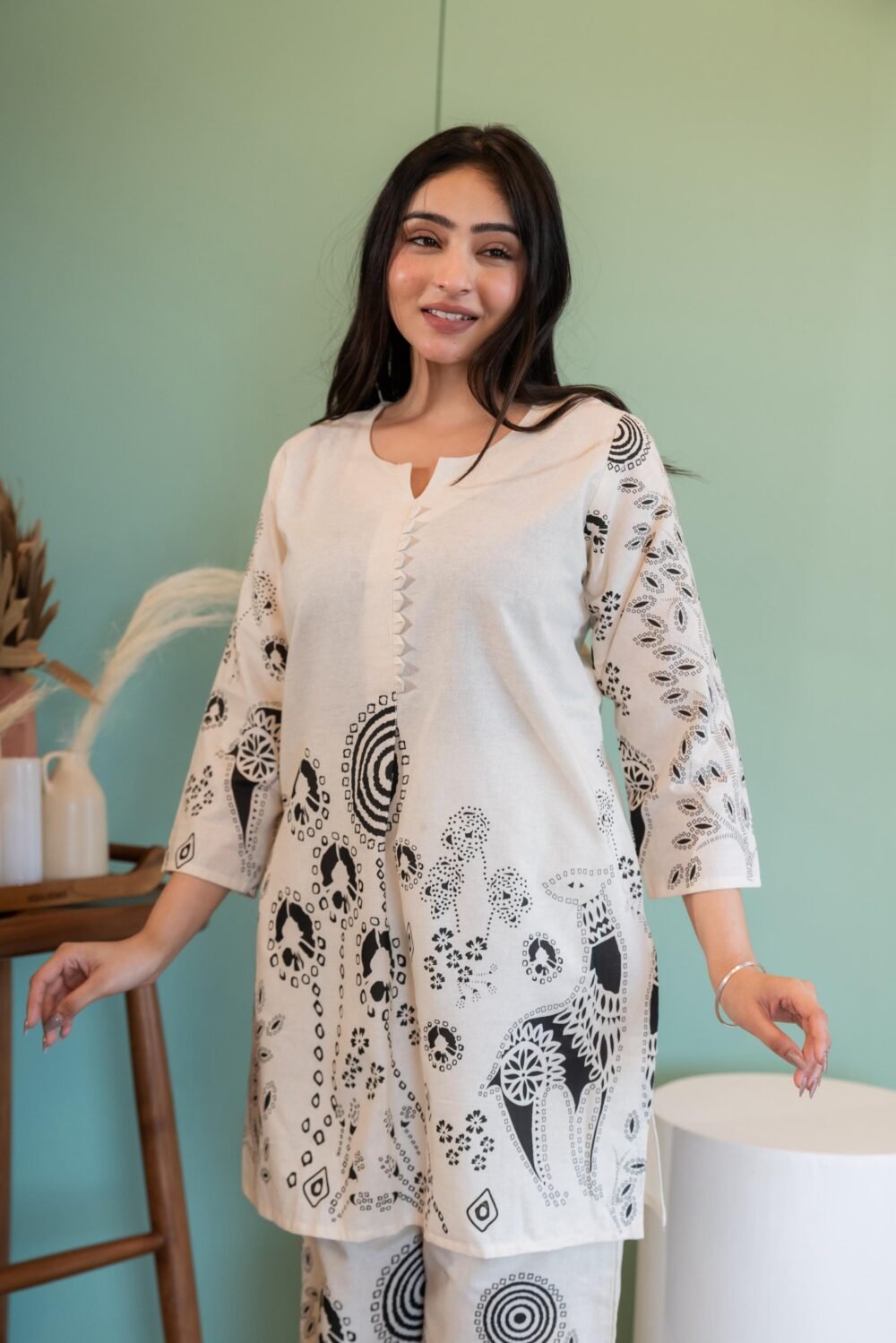 This Coord Set set seems like a great option for everyday wear. - Image 14