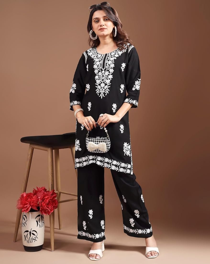 ## ๐ธ Women's Rayon Lucknowi Chikankari Embroidered Kurta Set ๐ธ - Image 20