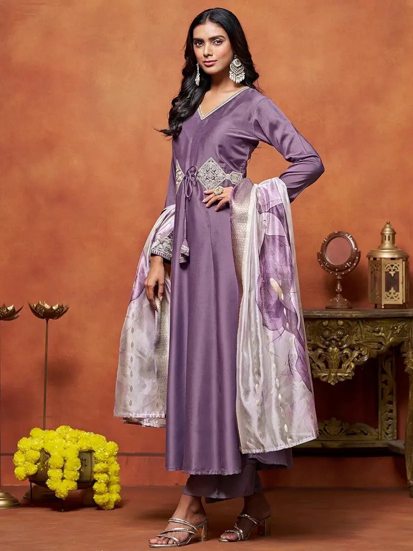 ๐ฎ๐ณโจ INDEPENDENCE DAY SPECIAL โจ๐ฎ๐ณ
Modernfashions.in presents
๐ธ Women's Cotton Silk Embroidered Anarkali Kurta Palazzo with Digital Print Dupatta ๐ธ - Image 10