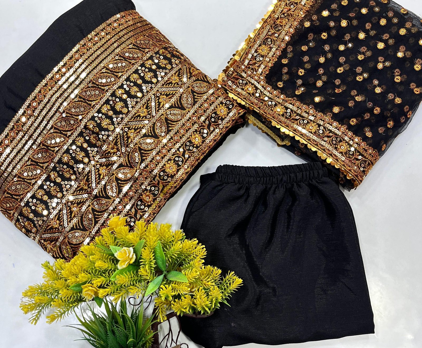 🌟 New Arrivals Alert! 🌟
💐 Introducing Our Sabyasachi-Inspired Designer Ensemble 💐 - Image 10