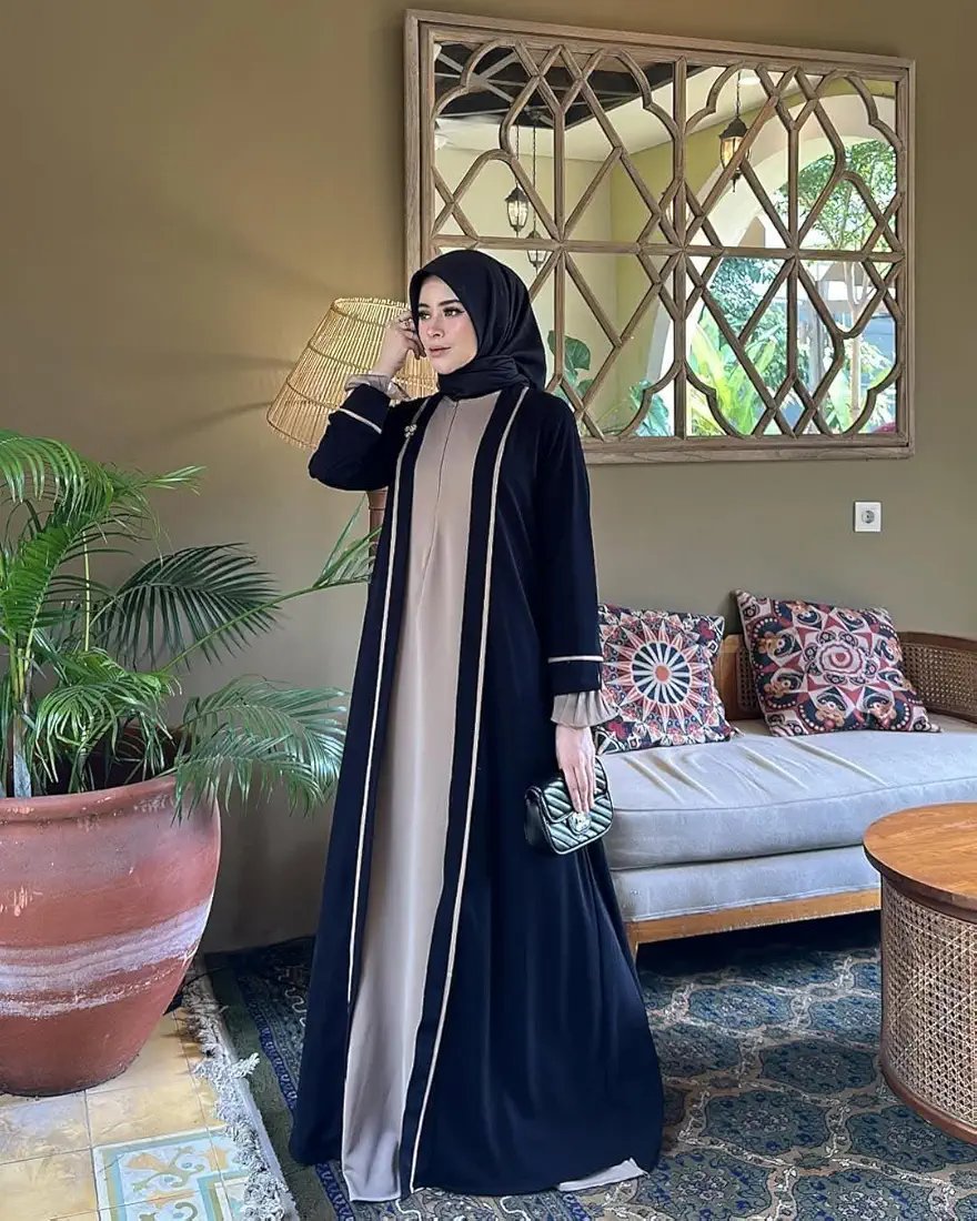 Women's Elegant Abaya with Contrast Panel