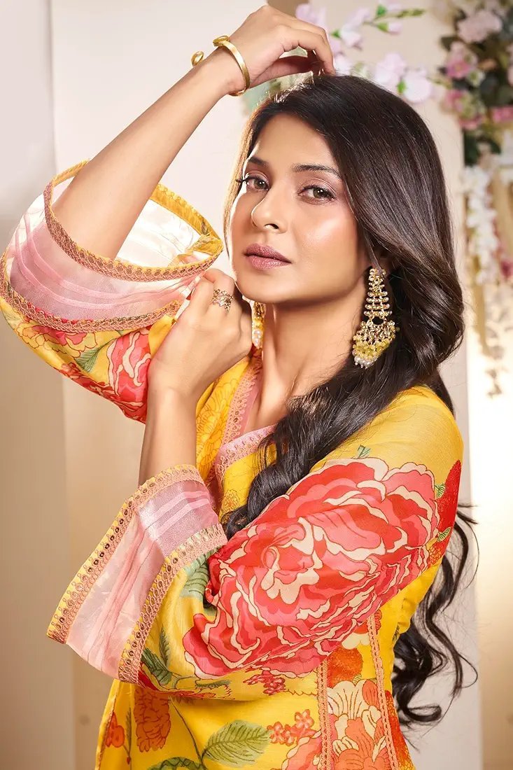 πΈβ¨ Grace Meets Elegance β New Arrival at Modernfashions.in β¨πΈ - Image 3